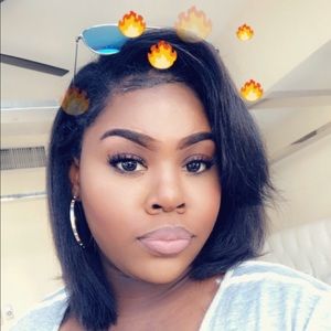 Meet your Posher, Tenia